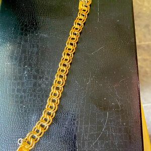 Chain gold bracelet